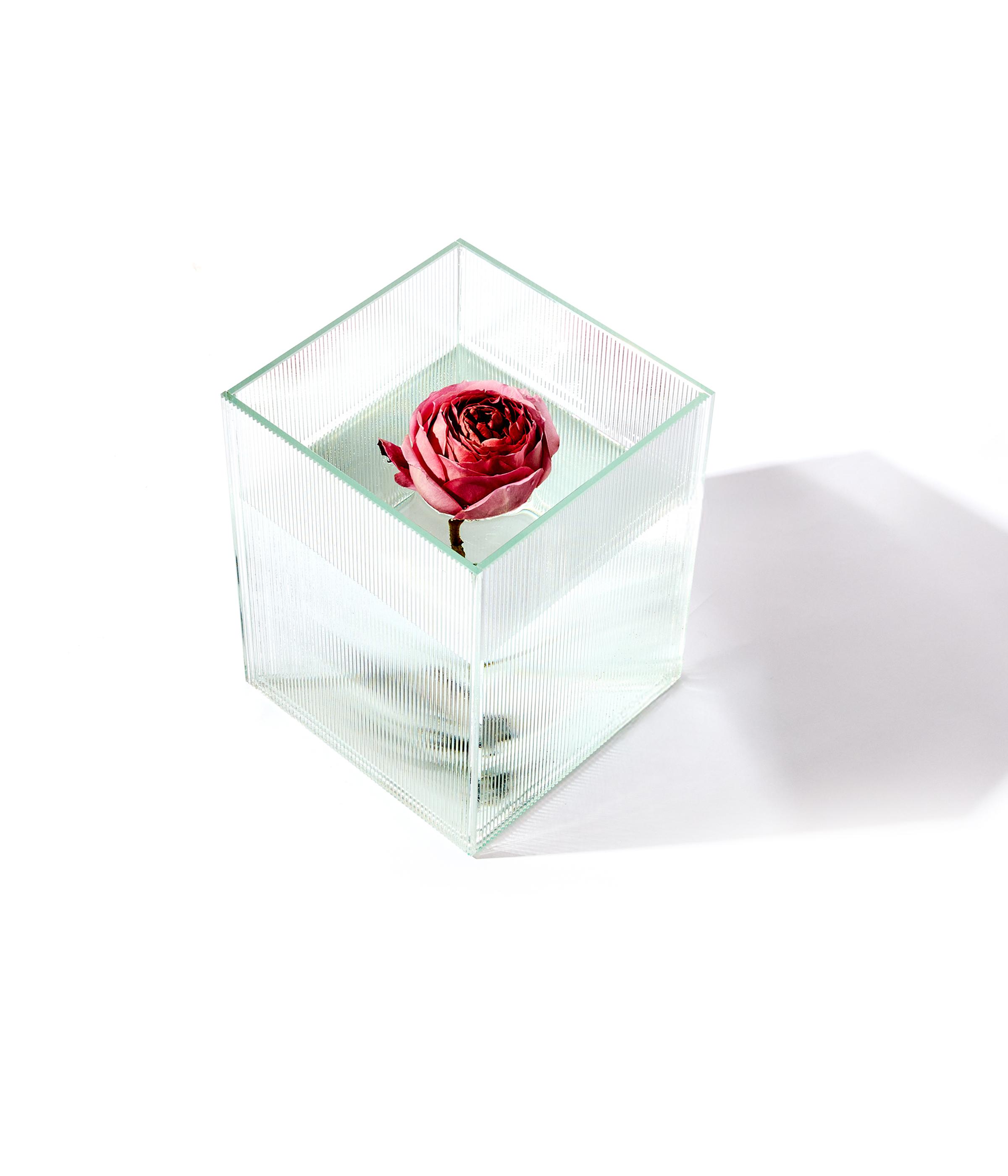 NICK KNIGHT FLOWER VASE